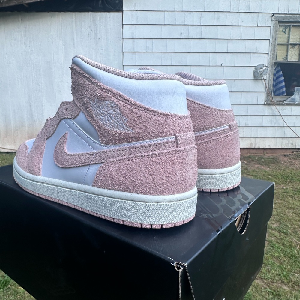 Jordan Sneakers in Pink and White - Picture 2 of 4
